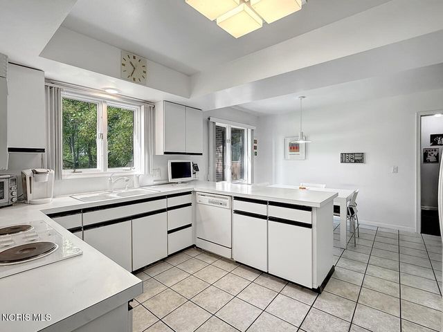 6809 Gaines Mill Drive, Sylvania, OH 43560