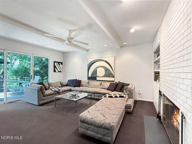 6809 Gaines Mill Drive, Sylvania, OH 43560