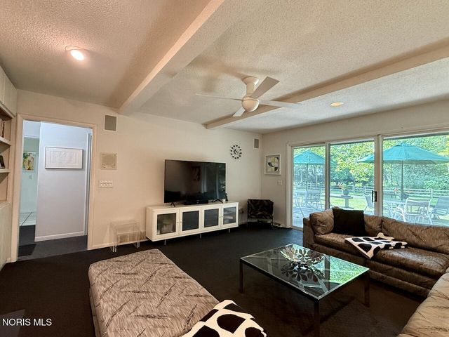 6809 Gaines Mill Drive, Sylvania, OH 43560