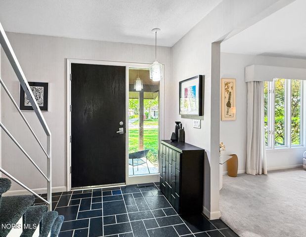 6809 Gaines Mill Drive, Sylvania, OH 43560