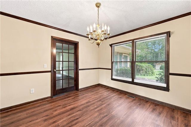 208 SE Woodland Circle, Calhoun, GA 30701