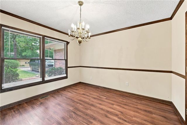 208 SE Woodland Circle, Calhoun, GA 30701