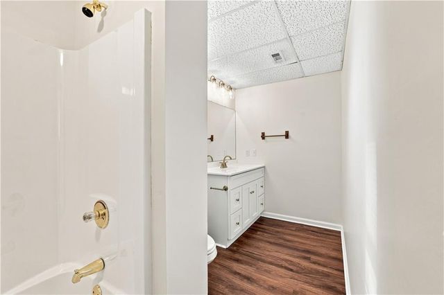 208 SE Woodland Circle, Calhoun, GA 30701