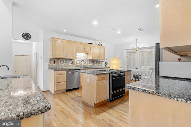 2 BRIARWOOD CT, Landenberg, PA 19350