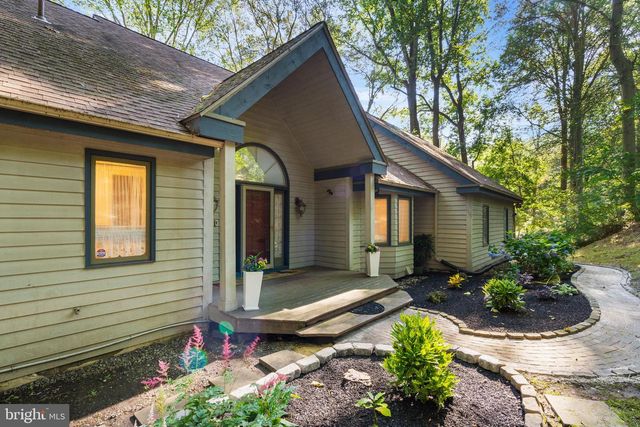 2 BRIARWOOD CT, Landenberg, PA 19350