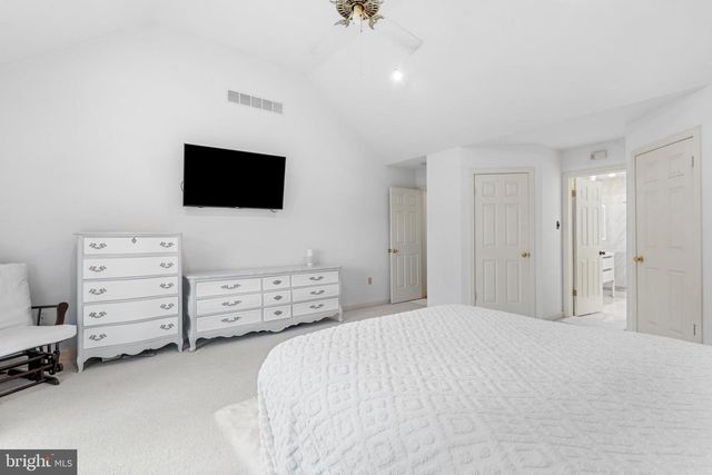 2 BRIARWOOD CT, Landenberg, PA 19350