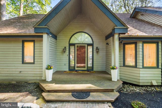 2 BRIARWOOD CT, Landenberg, PA 19350