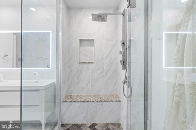 2 BRIARWOOD CT, Landenberg, PA 19350