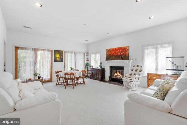 2 BRIARWOOD CT, Landenberg, PA 19350