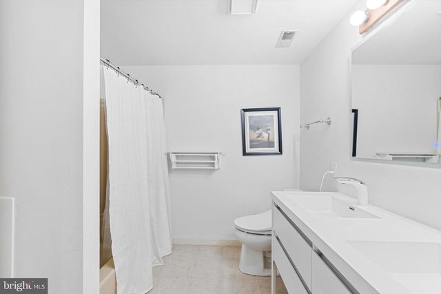 2 BRIARWOOD CT, Landenberg, PA 19350