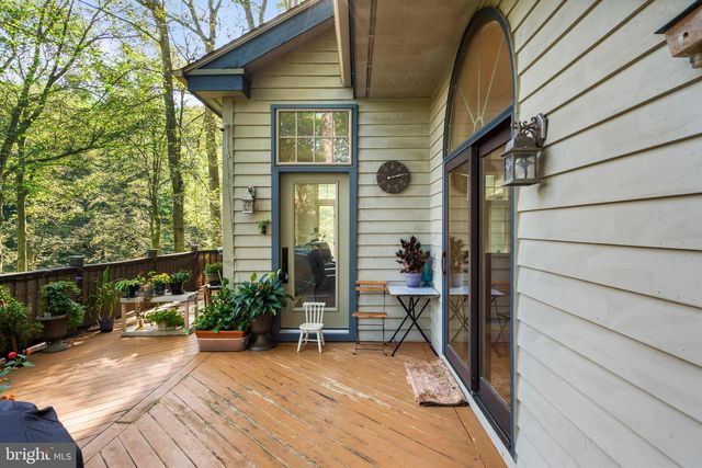 2 BRIARWOOD CT, Landenberg, PA 19350