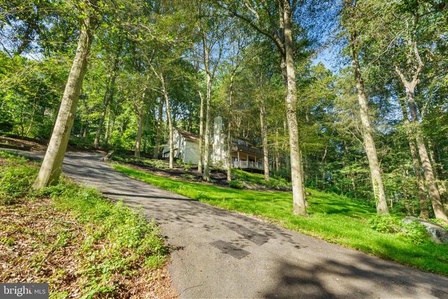 2 BRIARWOOD CT, Landenberg, PA 19350