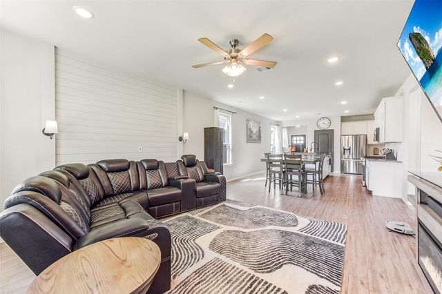 10703 Catclaw Court, Tomball, TX 77375