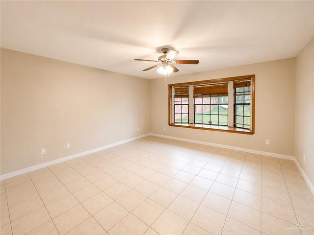 301 E La Vista Avenue 49, Mcallen, TX 78501