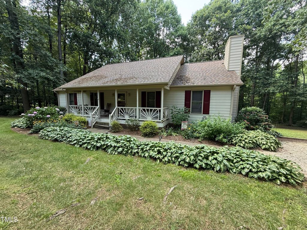 212 Long Needle Drive, Clayton, NC 27520