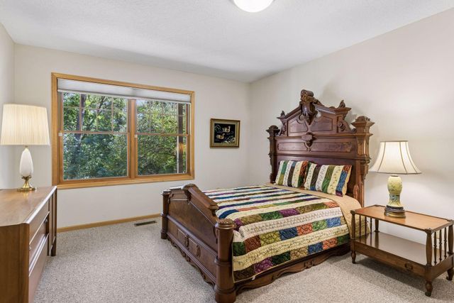 5329 Ashcroft Road, Minnetonka, MN 55345
