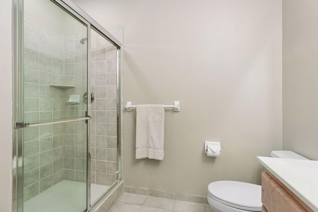 5329 Ashcroft Road, Minnetonka, MN 55345