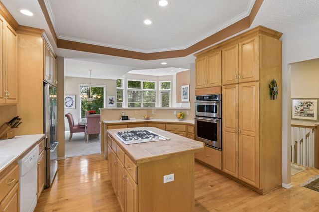 5329 Ashcroft Road, Minnetonka, MN 55345