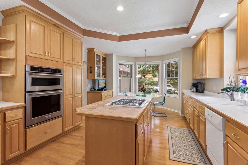 5329 Ashcroft Road, Minnetonka, MN 55345 — photo 2