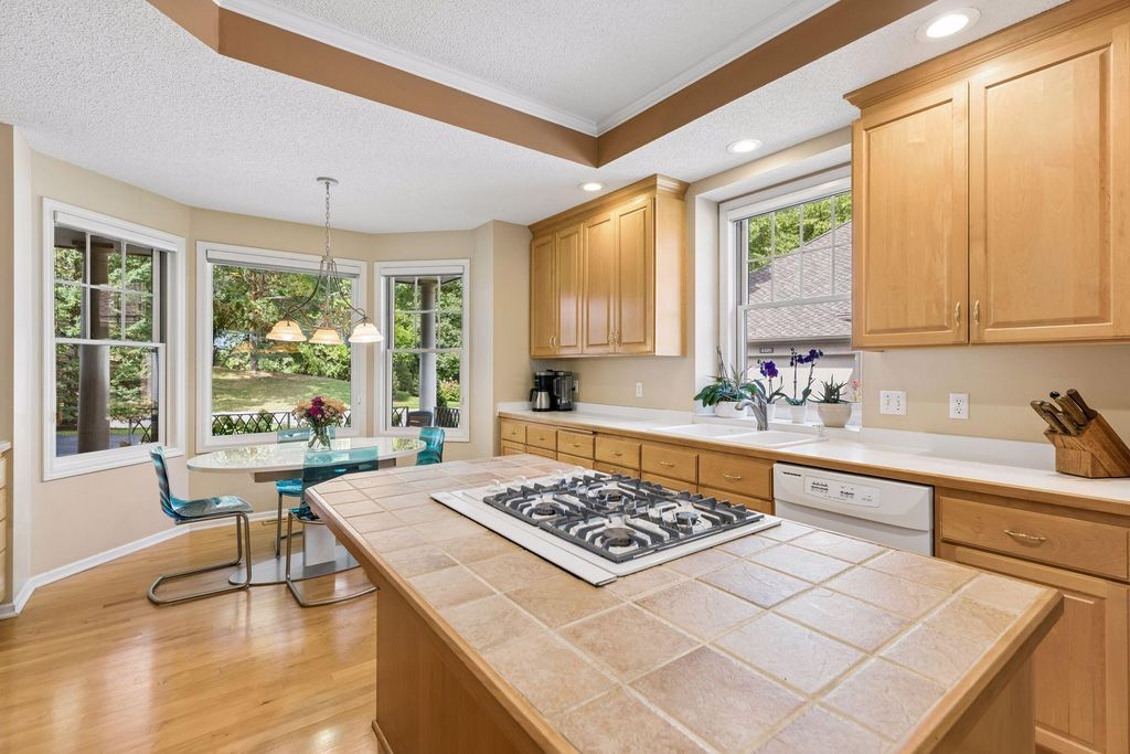 5329 Ashcroft Road, Minnetonka, MN 55345 — photo 4