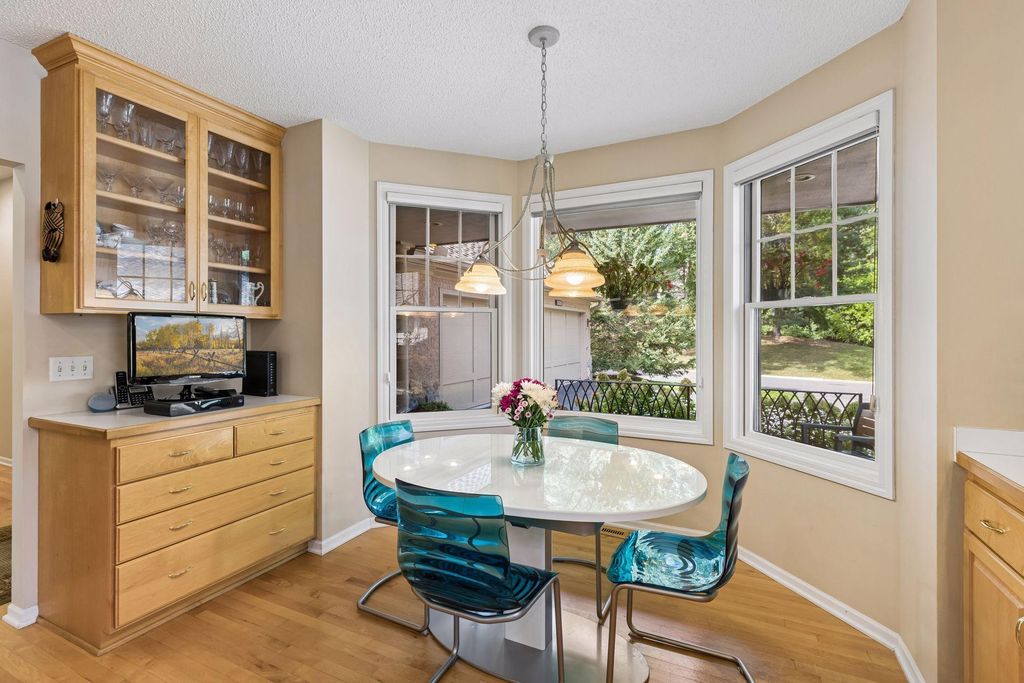 5329 Ashcroft Road, Minnetonka, MN 55345 — photo 5