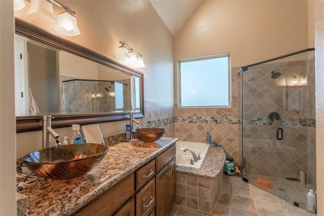 8900 Holly Road, Alvarado, TX 76009