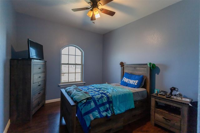 8900 Holly Road, Alvarado, TX 76009