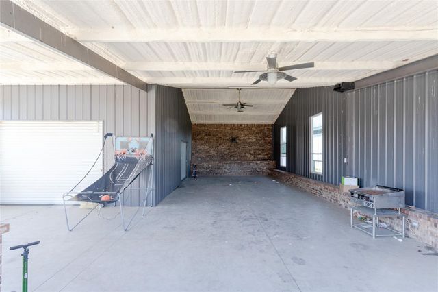 8900 Holly Road, Alvarado, TX 76009