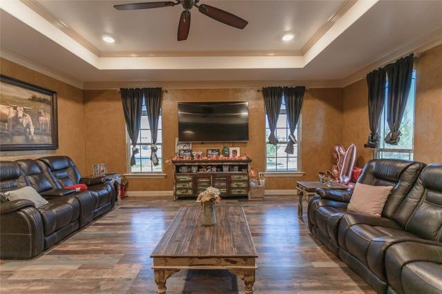 8900 Holly Road, Alvarado, TX 76009