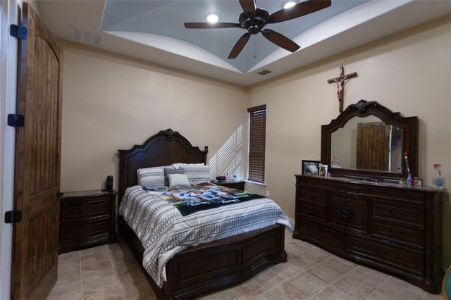 8900 Holly Road, Alvarado, TX 76009