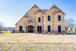 8900 Holly Road, Alvarado, TX 76009