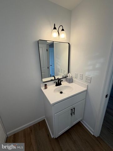 972 S LITTLE CREEK RD, Dover, DE 19901