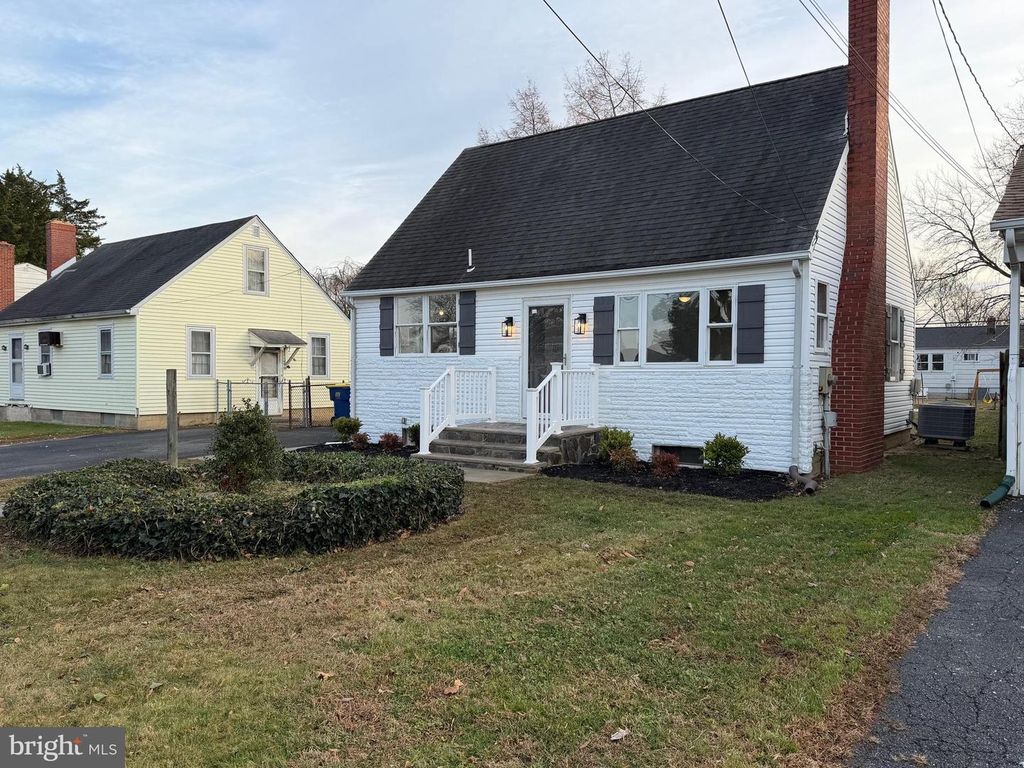 972 S LITTLE CREEK RD, Dover, DE 19901