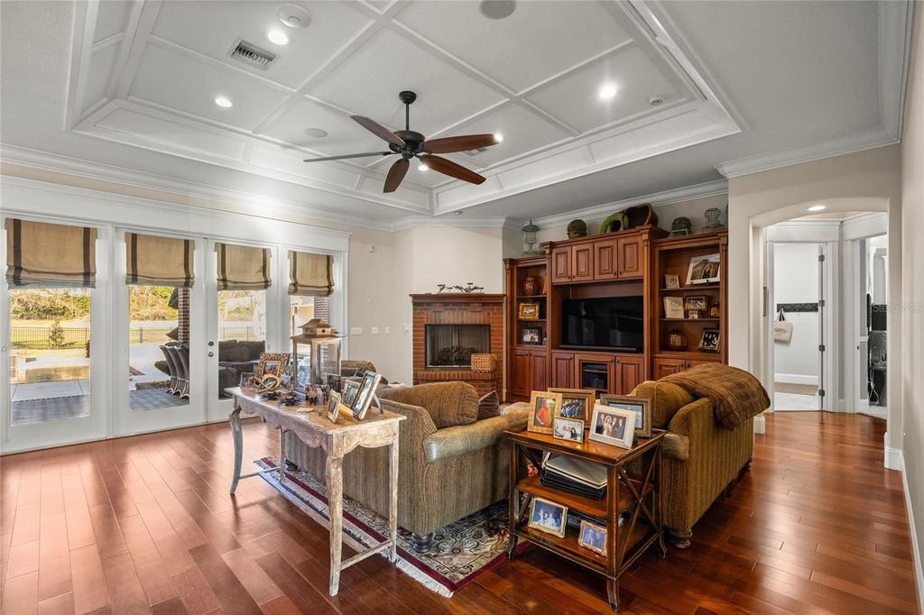 Image 17 of property listing at 8064 SE 15TH COURT, Ocala, FL 34480