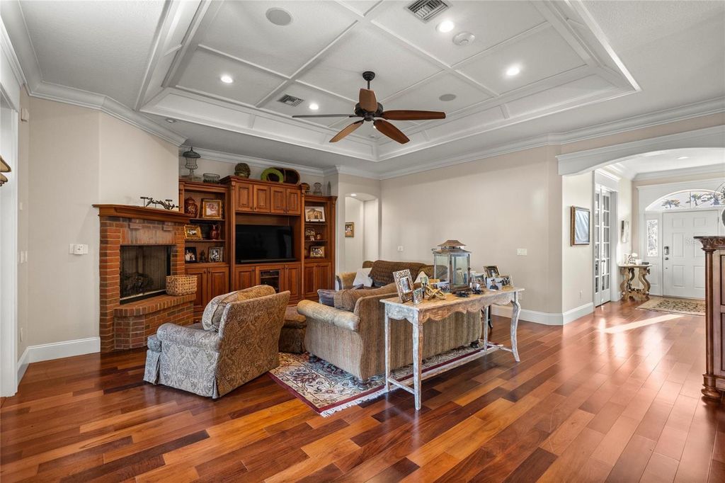 Image 18 of property listing at 8064 SE 15TH COURT, Ocala, FL 34480