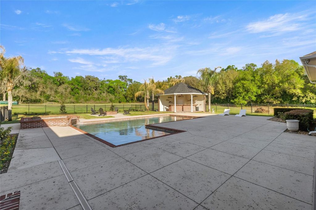 Image 64 of property listing at 8064 SE 15TH COURT, Ocala, FL 34480