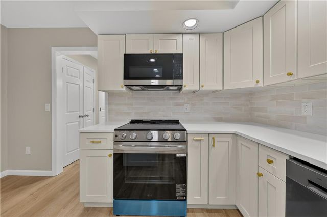 5642 Limeport Road, Emmaus Boro, PA 18049