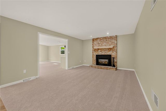 5642 Limeport Road, Emmaus Boro, PA 18049