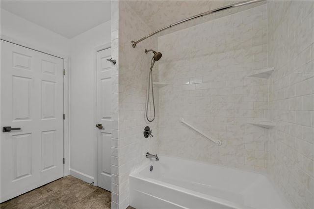 5642 Limeport Road, Emmaus Boro, PA 18049