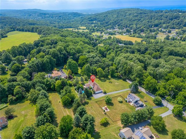 5642 Limeport Road, Emmaus Boro, PA 18049