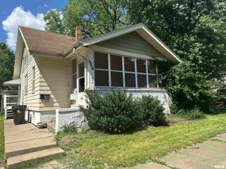 1009 W ARMSTRONG Avenue, Peoria, IL 61606