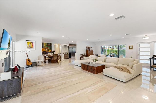 1014 Jefferson Street, Hollywood, FL 33019