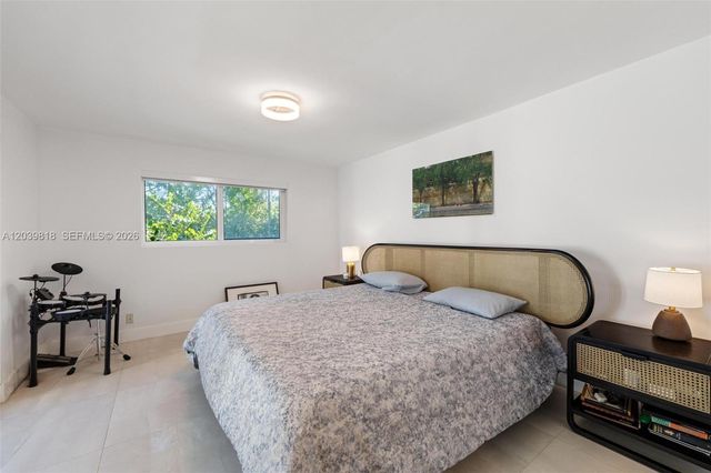 1014 Jefferson Street, Hollywood, FL 33019