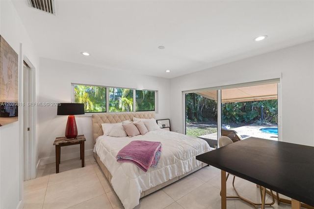 1014 Jefferson Street, Hollywood, FL 33019