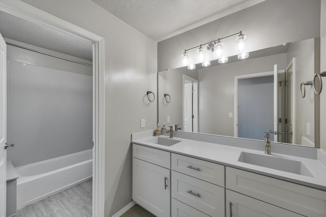 8722 SEVANO Circle NE, Albuquerque, NM 87113