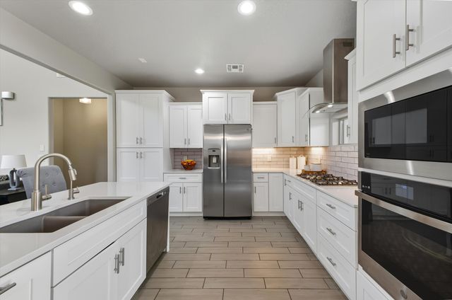 8722 SEVANO Circle NE, Albuquerque, NM 87113