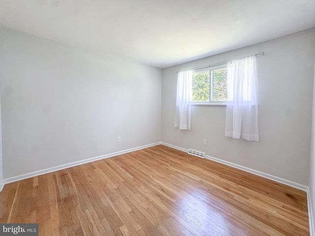 575 CRAWFORD AVE, Dover, DE 19901