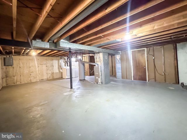 575 CRAWFORD AVE, Dover, DE 19901