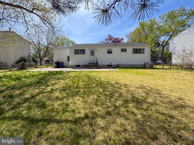 575 CRAWFORD AVE, Dover, DE 19901