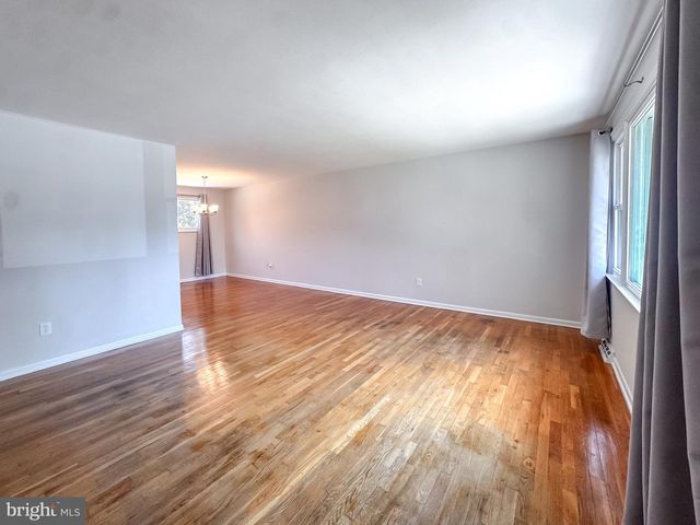 575 CRAWFORD AVE, Dover, DE 19901